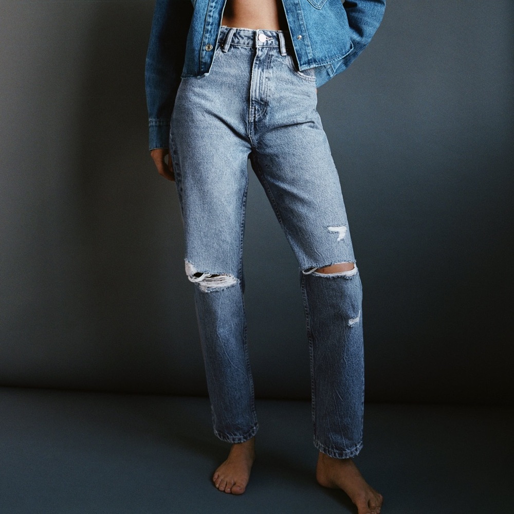Zara Ripped Mom Jean’s - Picture 6 of 6